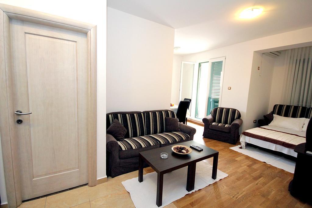 Apartments Draskovic Mirista Petrovac Εξωτερικό φωτογραφία
